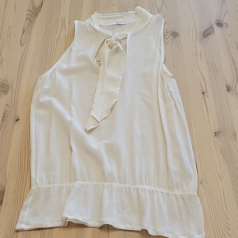 Nwot WOLFORD Silk Sleeveless Blouse S